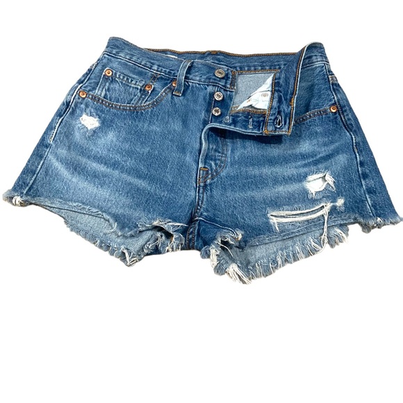 Levi’s Women’s 501 Cutoff Denim Jean Shorts size 26. - Picture 3 of 7